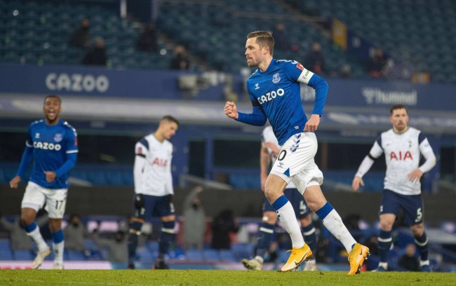 员都难敌职 员都难敌职